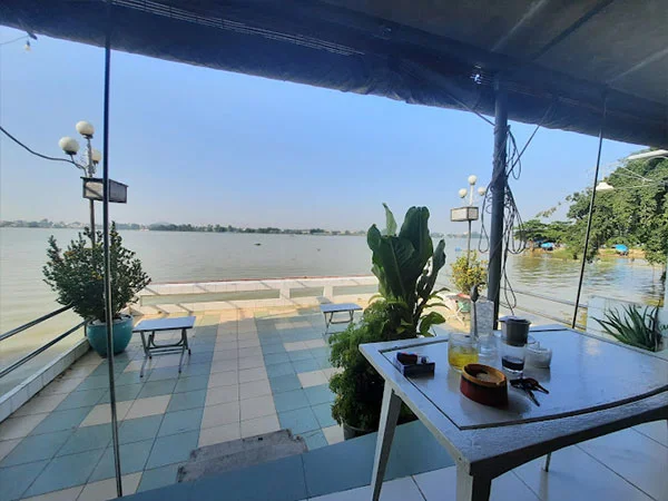 Quán Cafe Hải Âu gần sông Biên Hòa